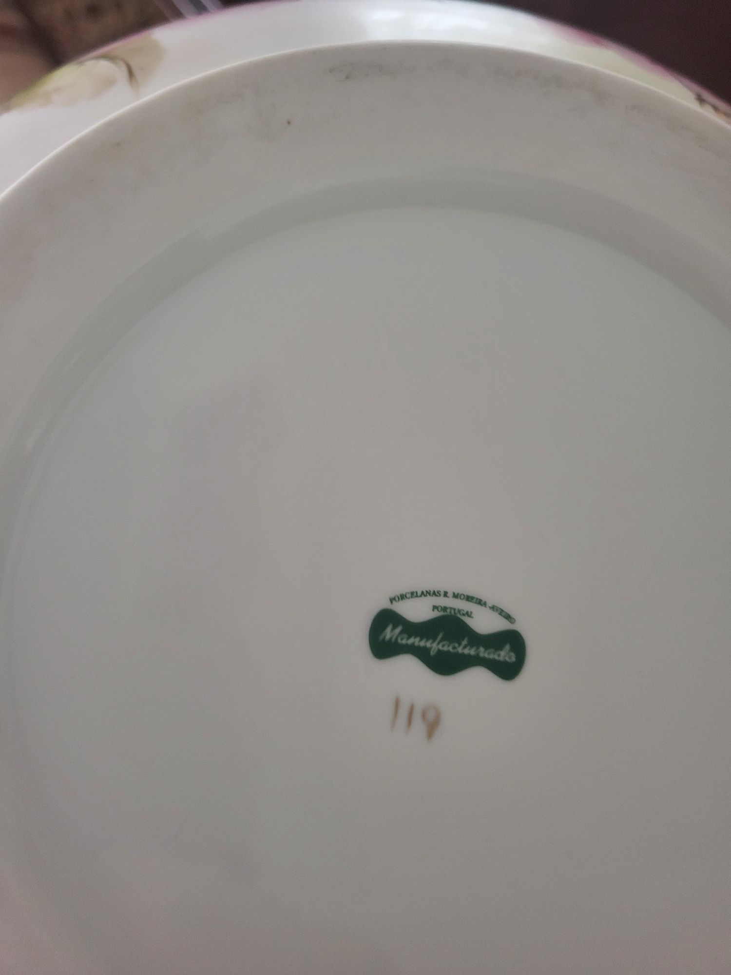 Centro de mesa, pintado à mão. Numerado