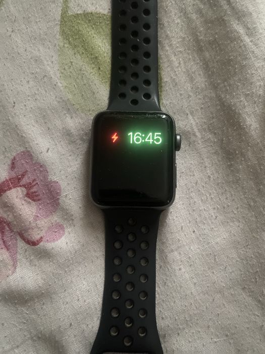 Продам apple watch