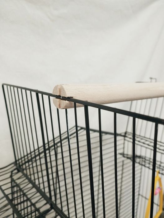 Клітка для папуг 

Клітка для папуг в ідеальному стані використовалась