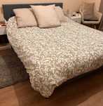 Cama de Casal Ikea