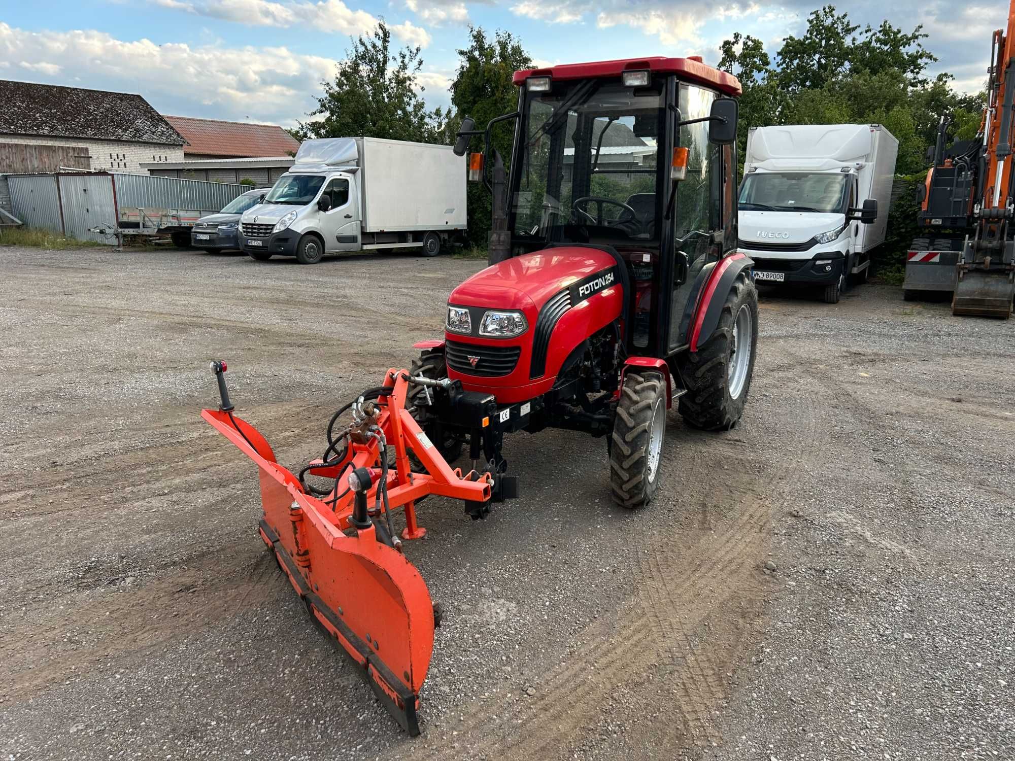 Ciągnik Rolniczy Foton 254  Traktor