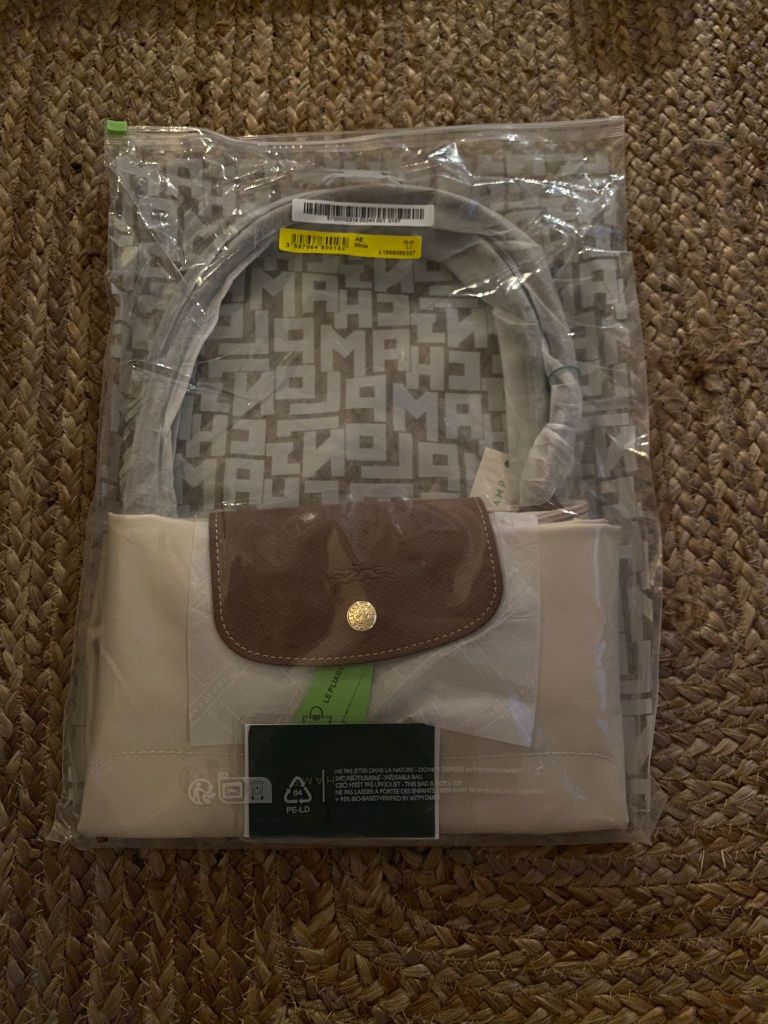 Carteira Longchamp tamanho M