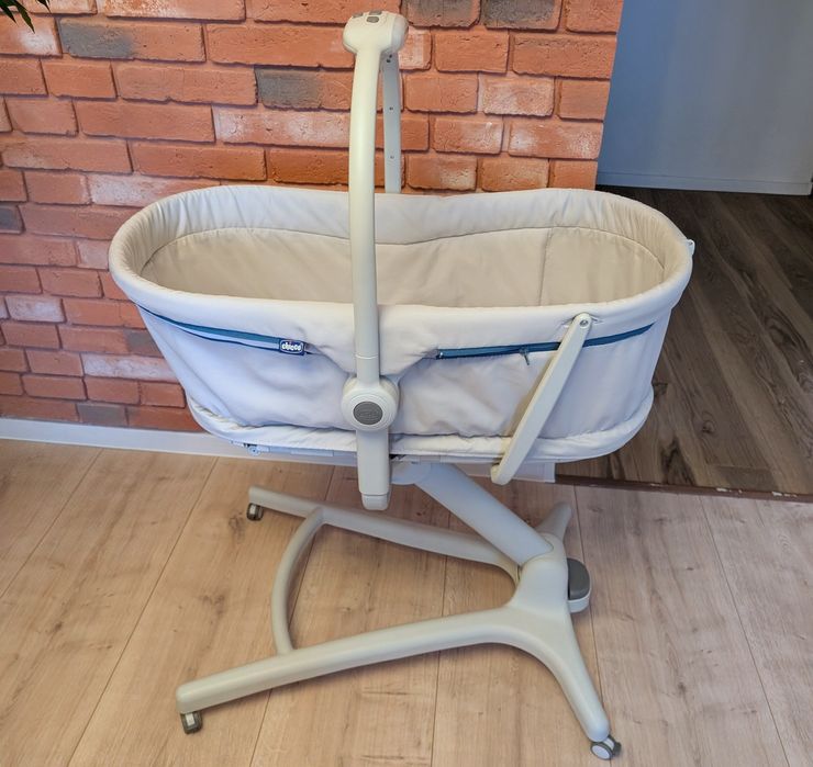 Chicco Baby Hug Pro 4w1 łóżeczko gondola krzesełko