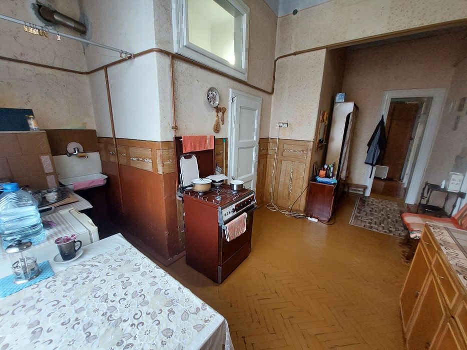 Продаж 2 кім. кв. приватн типу 79м2 вул. Франка м. Дрогобич