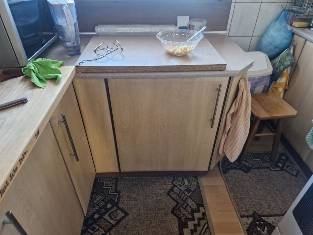 Sprzedam meble kuchenne do zabudowy wraz z pralką i lodówka do zabudow