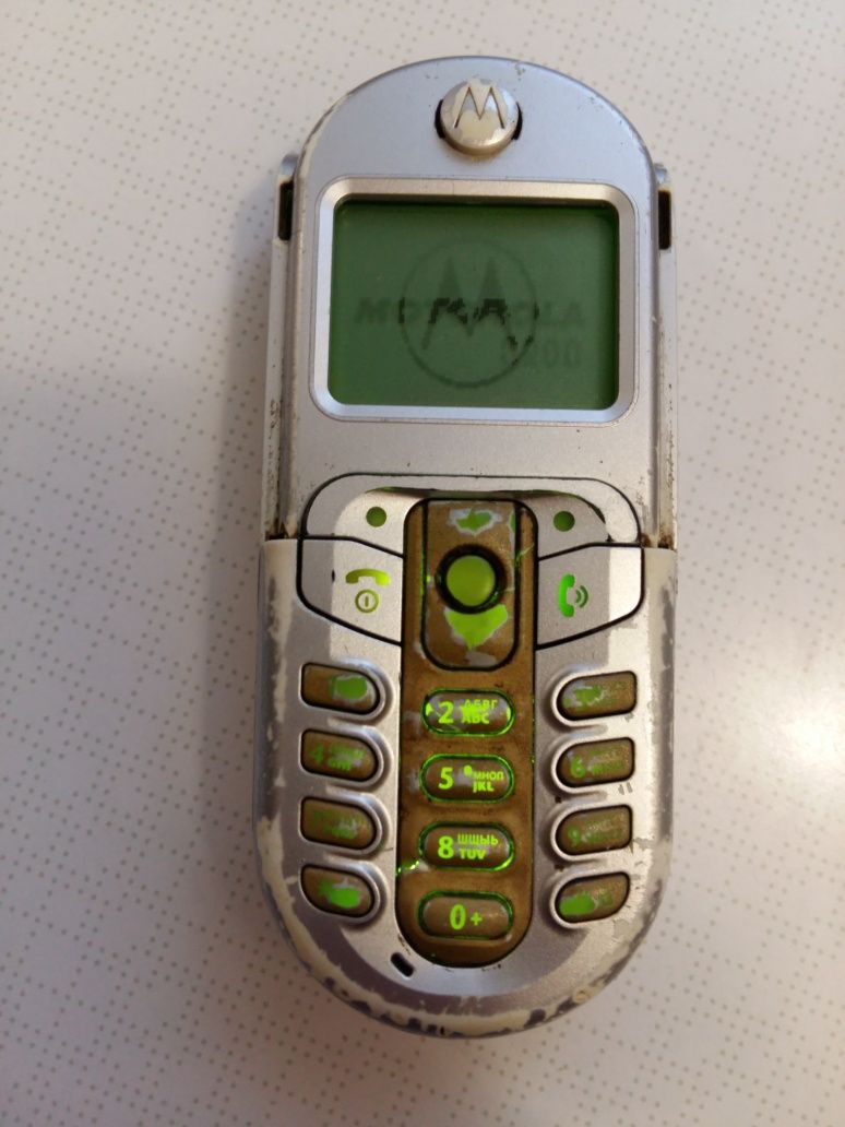 Телефон Motorola C205
