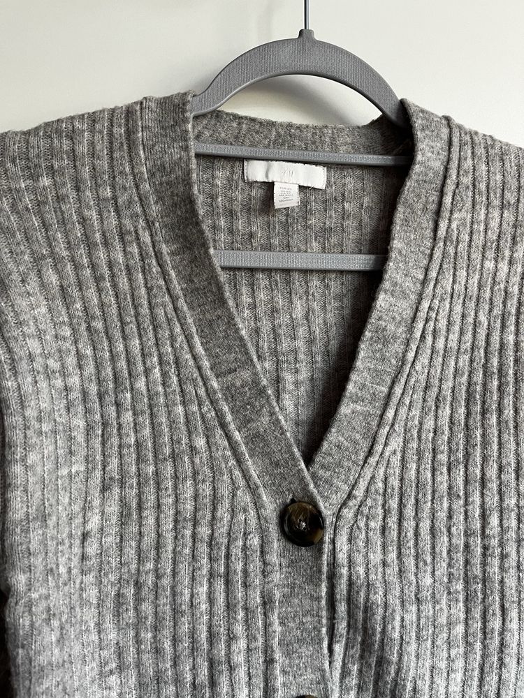 sweterek kardigan szary na guziki wełna h&m xs sweter