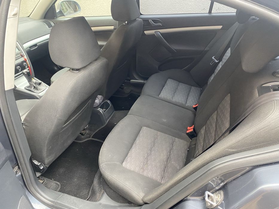 Skoda A5  1.8 TSI бензин MT