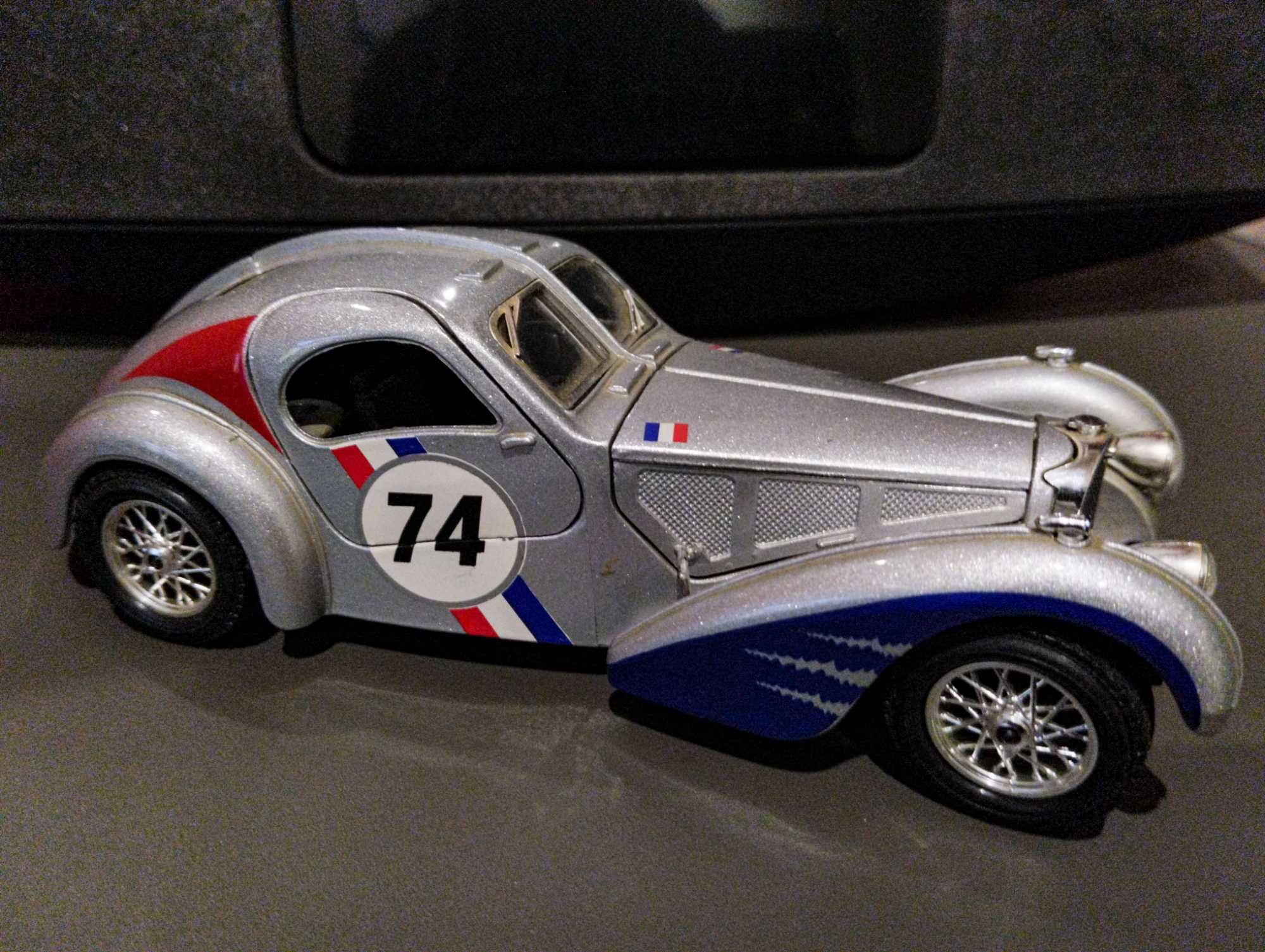 Miniatura Bugatti Atlantic (1936). Escala 1/24