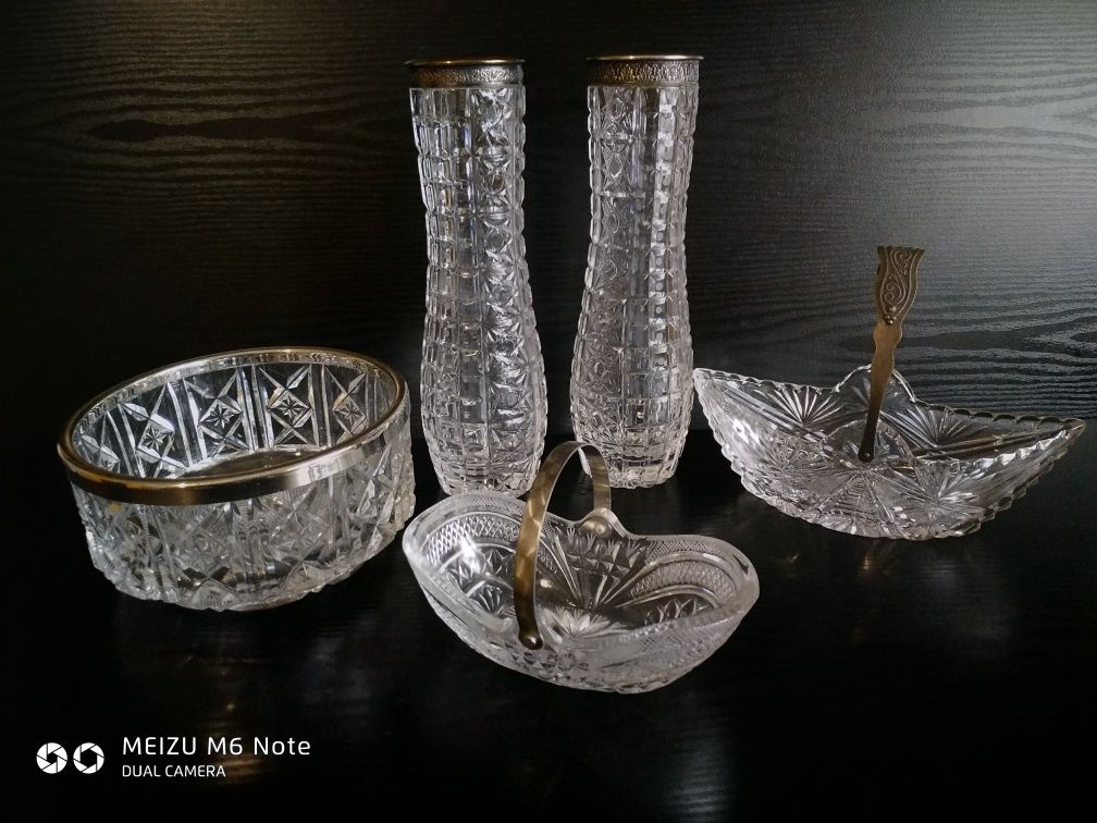 Хрустальные вазы с серебряным ободком