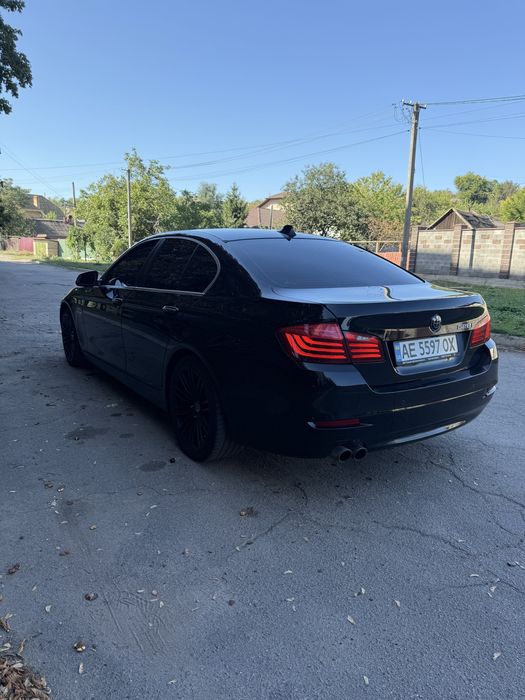 Продам Бмв ф10 528i