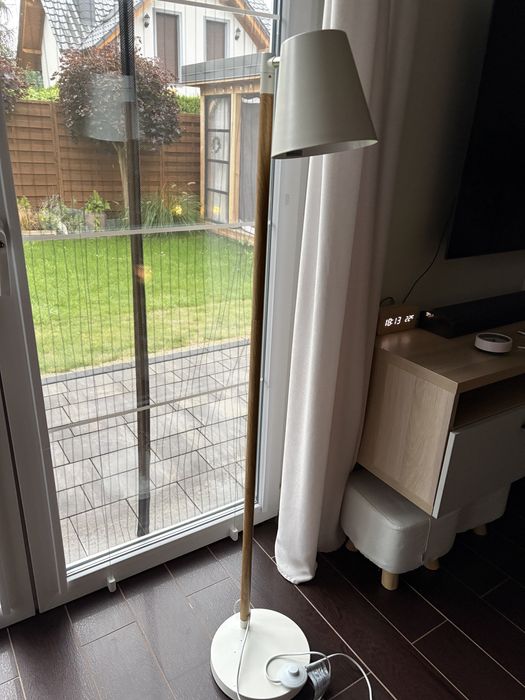 Lampa stojąca wysokosc 140 cm