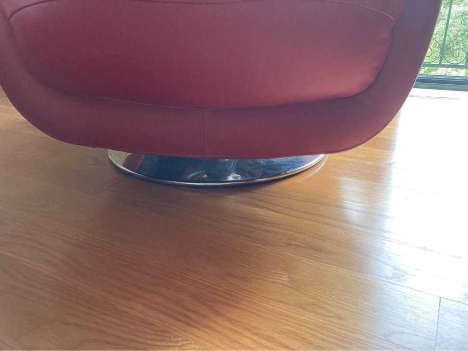 Cadeirão em Pele rotativo