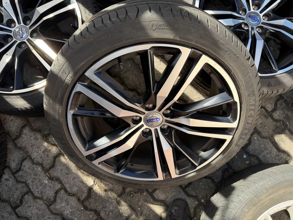 Felgi 19" 5x108 Volvo S60 V60 S80 S90 V90 V50 Ford z oponami letnimi