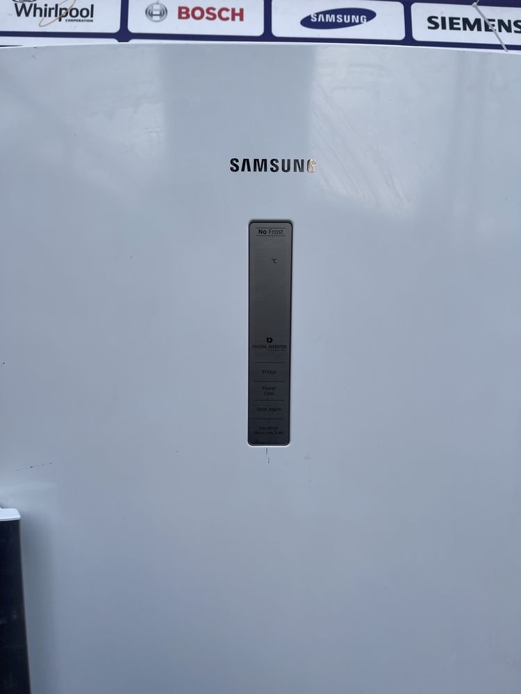 Холодильна шафа: Samsung #05880