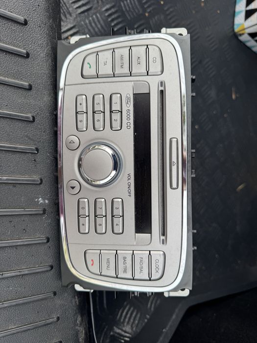 Oryginalne radio ford focus mk2 z kodem!