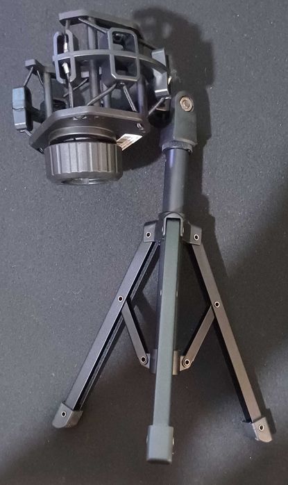 Microfone Streamplify MIC RGB c/Tripod