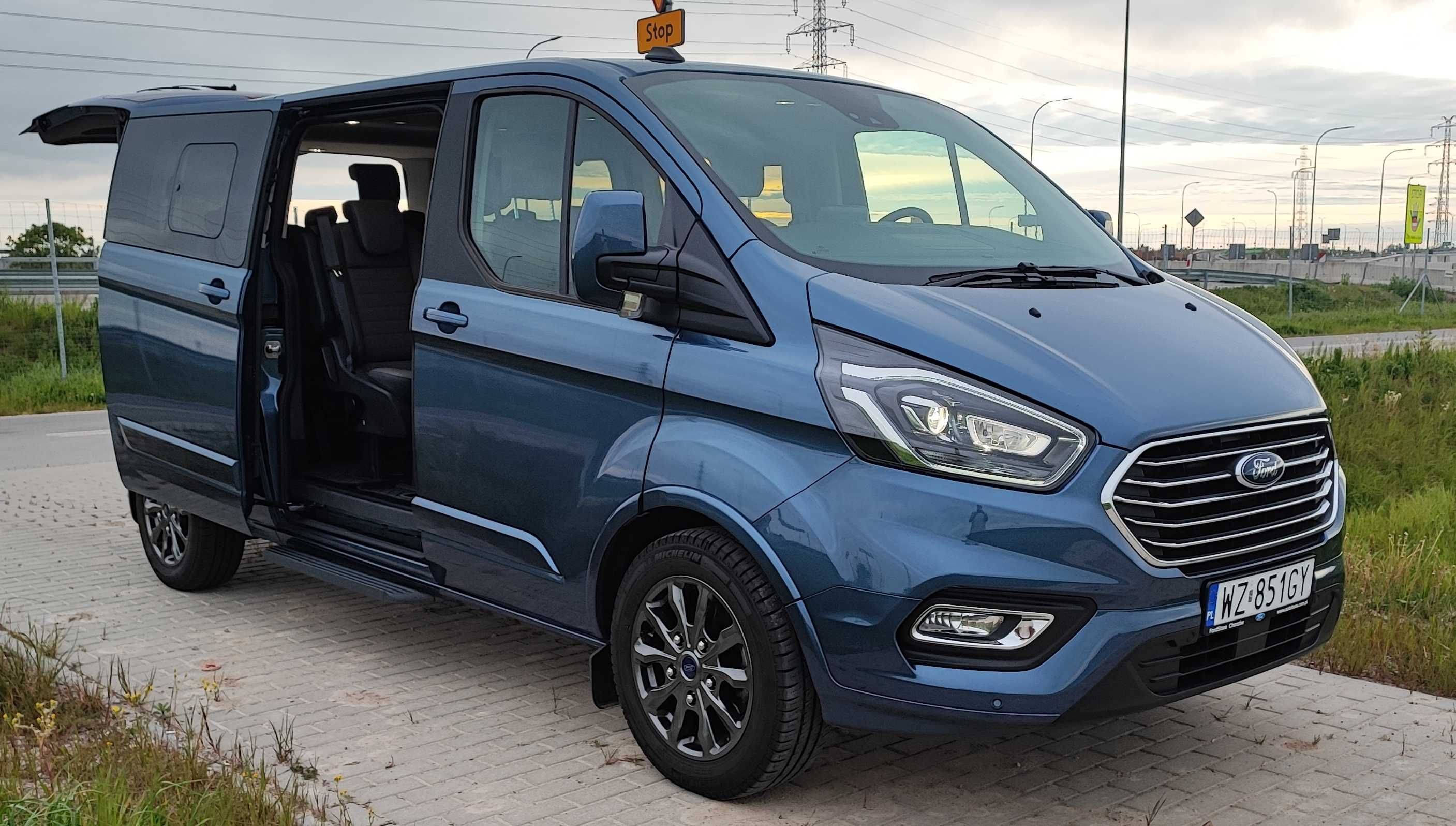 Nowy Bus 8-osobowy FORD TURNEO CUSTOM WYNAJEM wolne terminy WAKACJE