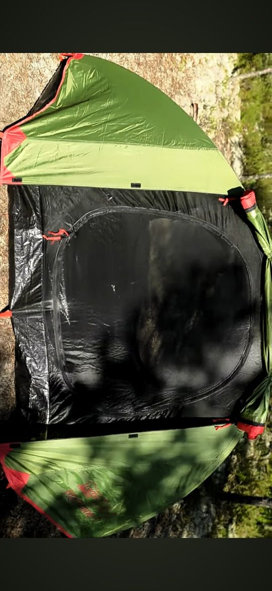 Намет tramp Hurricane 1