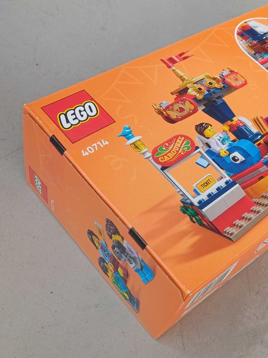 LEGO 40714 Viagem de Carrossel