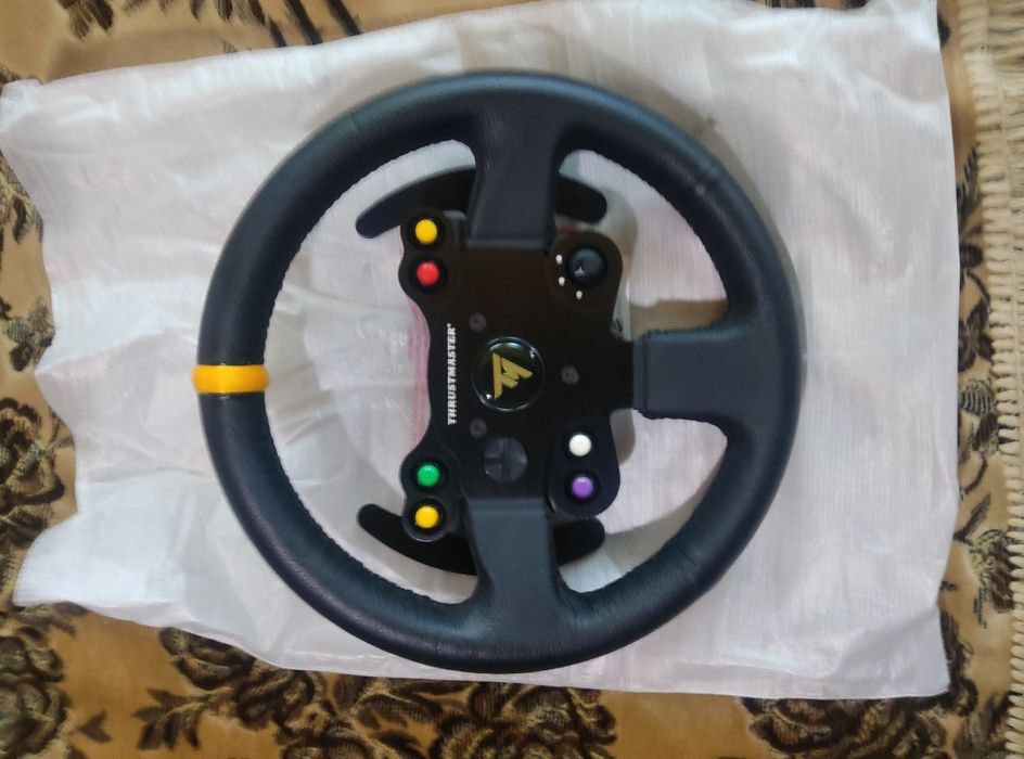 Кожаный руль Thrustmaster gt wheel 28см(только руль,"баранка")