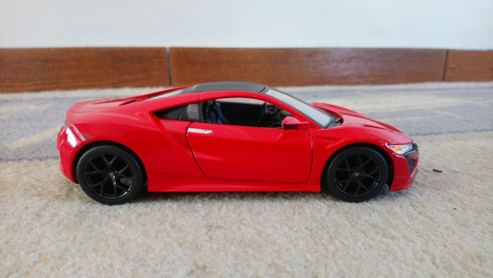 Honda Acura NSX - Maisto 1/24