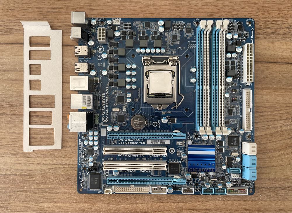 GIGABYTE GA-P55M-UD2 (LGA 1156) / XEON X3450 / DDR3 1333MHz (2x4Gb)