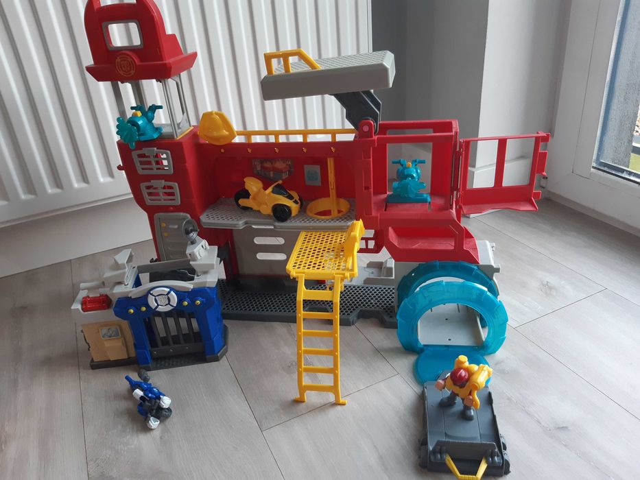 Transformers Rescue Bots. Straż pożarna REMIZA
