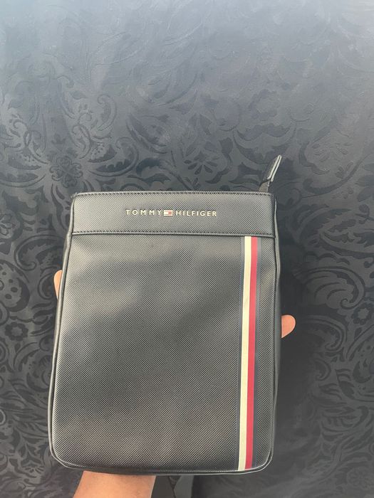 Pochete (bolsa de alsa masculina) TOMMY HILFIGER
