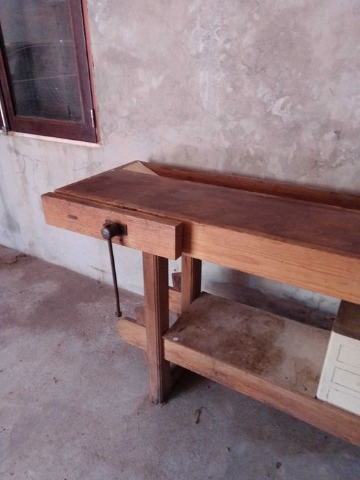 Banco de marceneiro profissional.