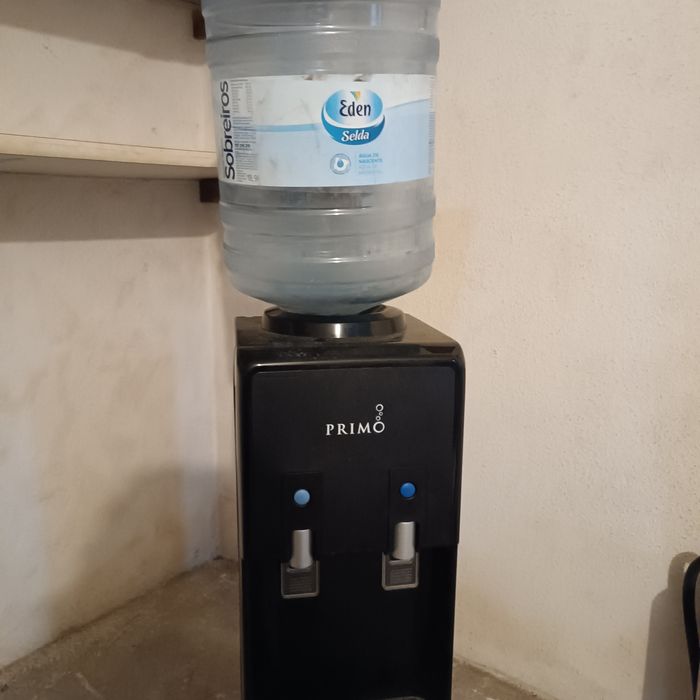 Vende se dispensador de água com opção eléctrico