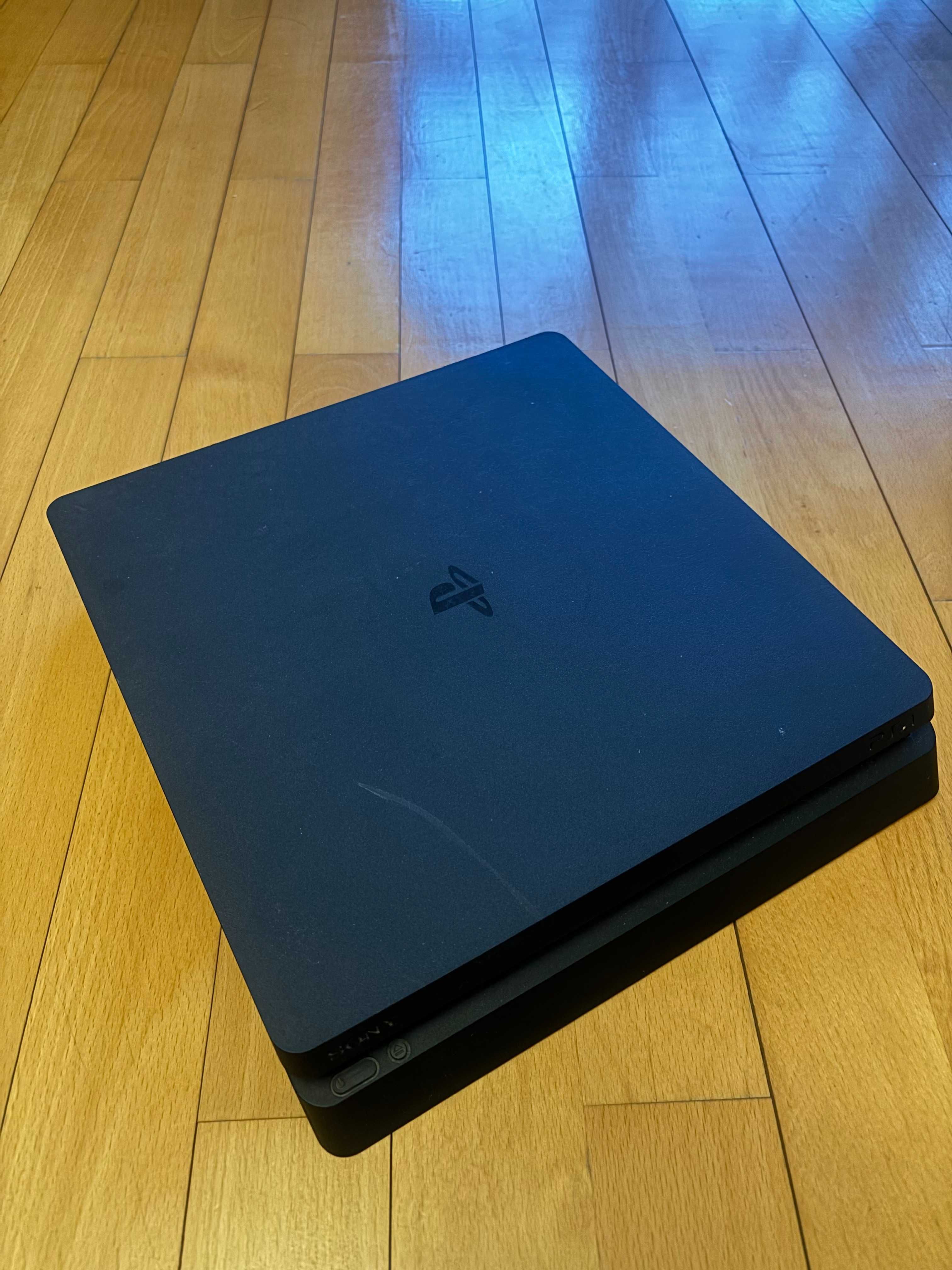 Konsola PlayStation 4 Slim 1TB