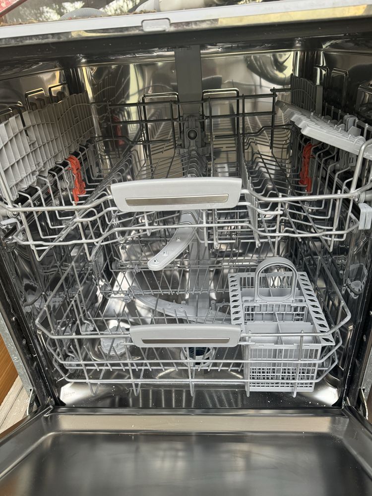 Zmywarka Hotpoint Ariston Indesit ELTB6M124 A++ 9l do zabudowy