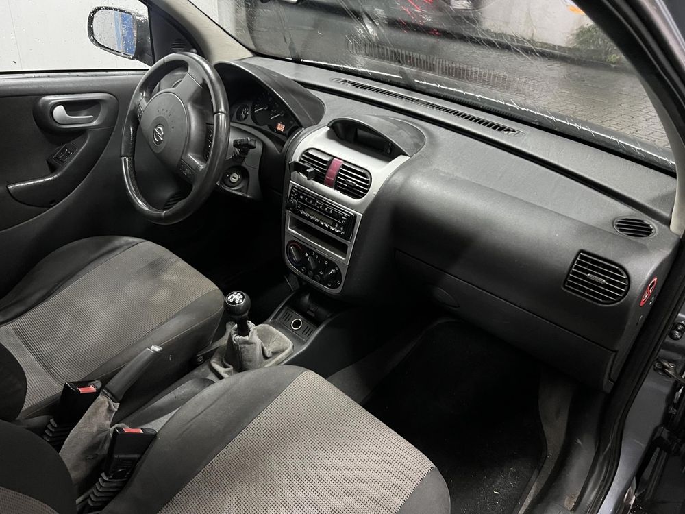 Opel corsa 1,3 2005