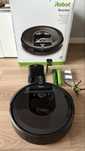 iRobot Roomba i7 7158