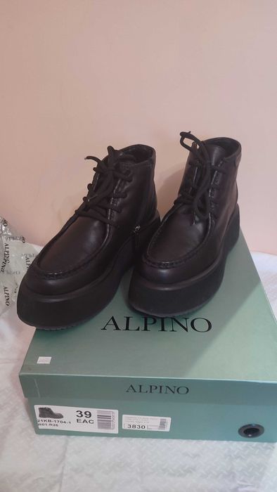 Жіночі черевики,зима.