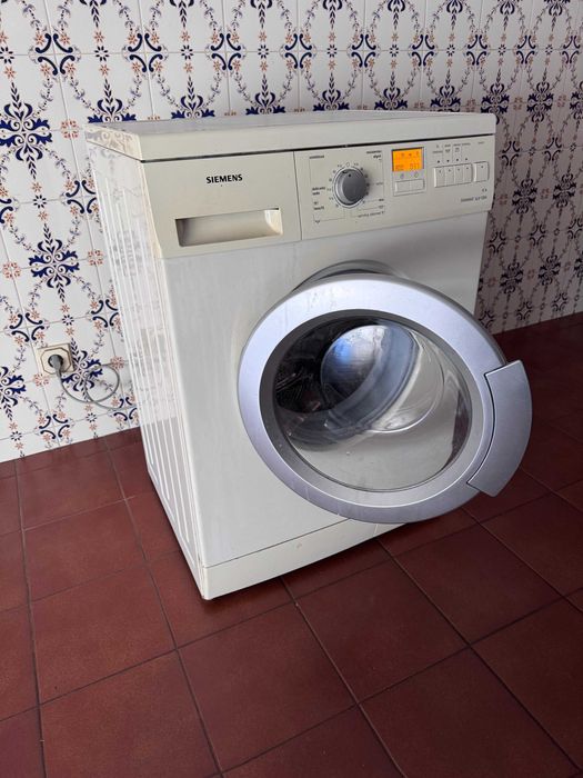 Maquina de Lavar Roupa - Siemens siwamat XLP 1264