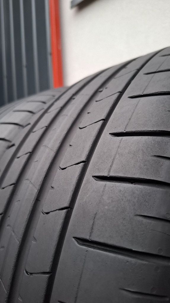 Opony 285/40 R21 Pirelli Pzero