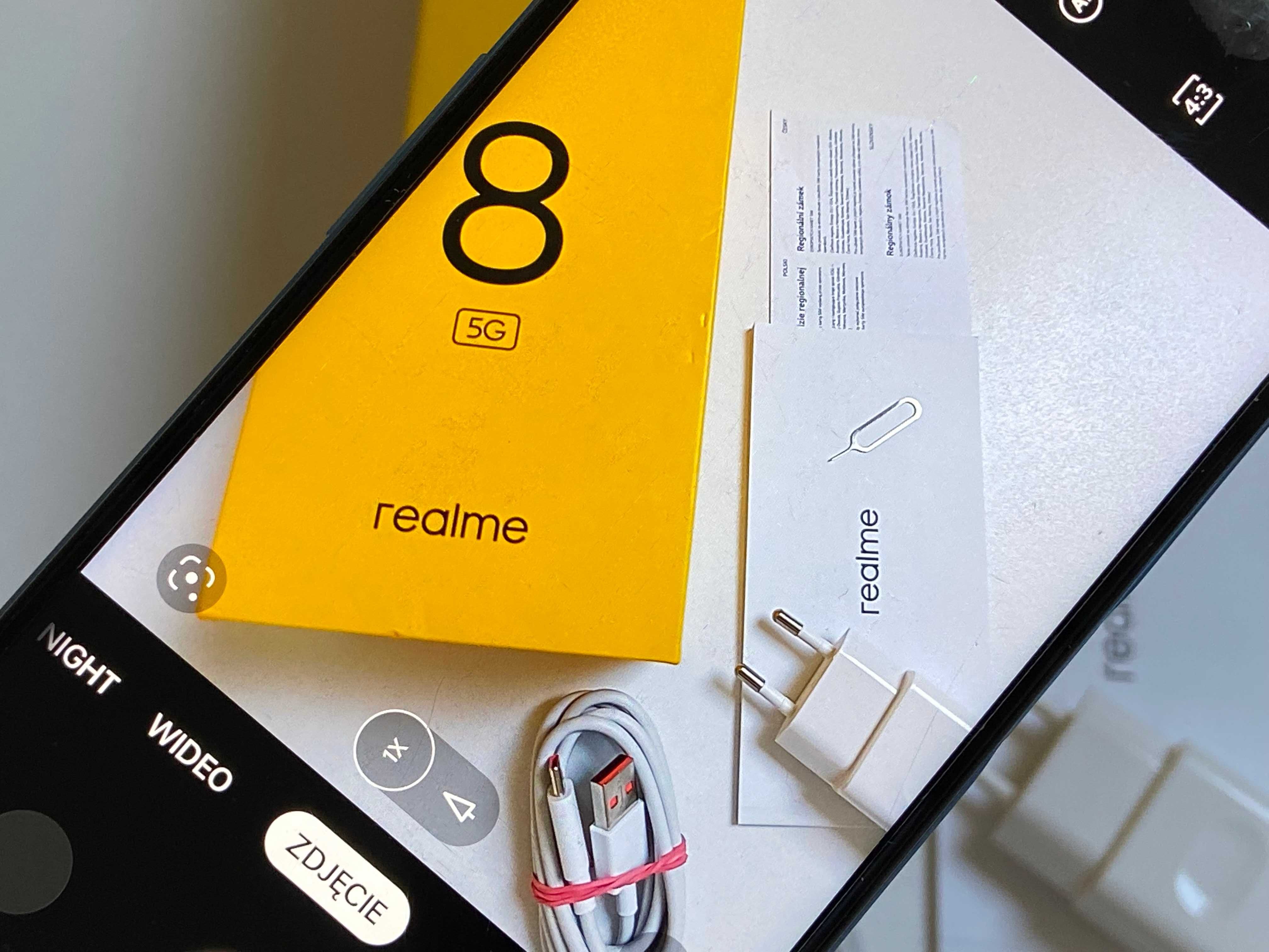 TELEFON REALME 8 5G 4/64 ZADBANY ZESTAW OKAZJA !! 100% oryginał gwaran