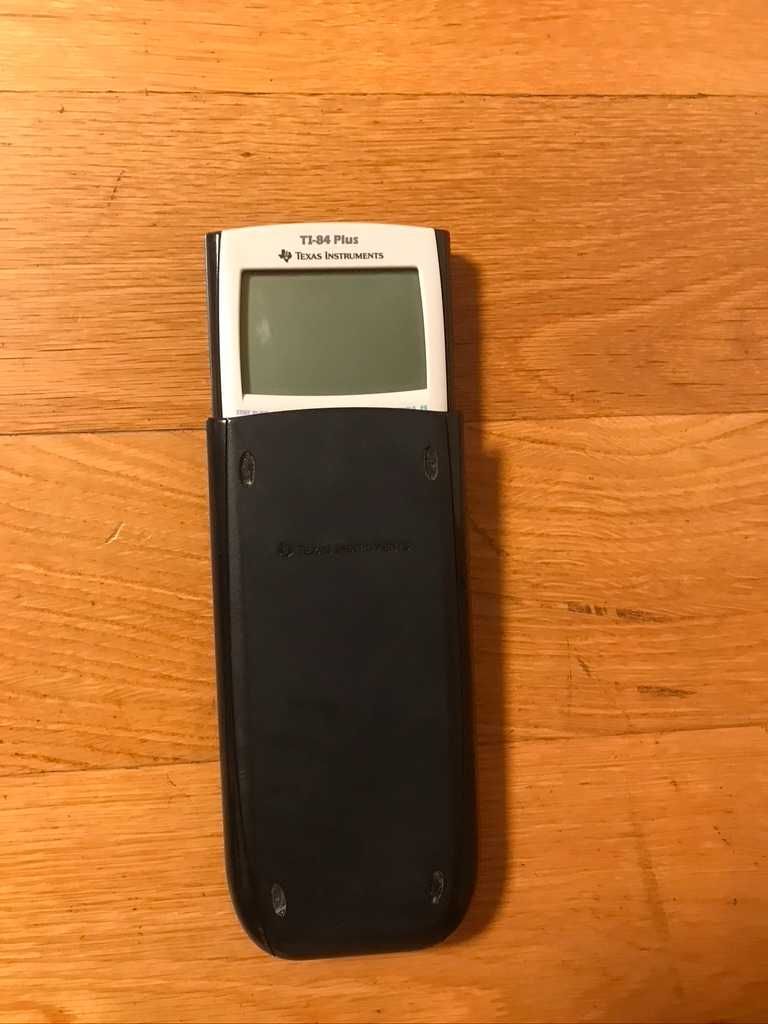 Calculadora Gráfica Texas Instruments TI 84 Plus