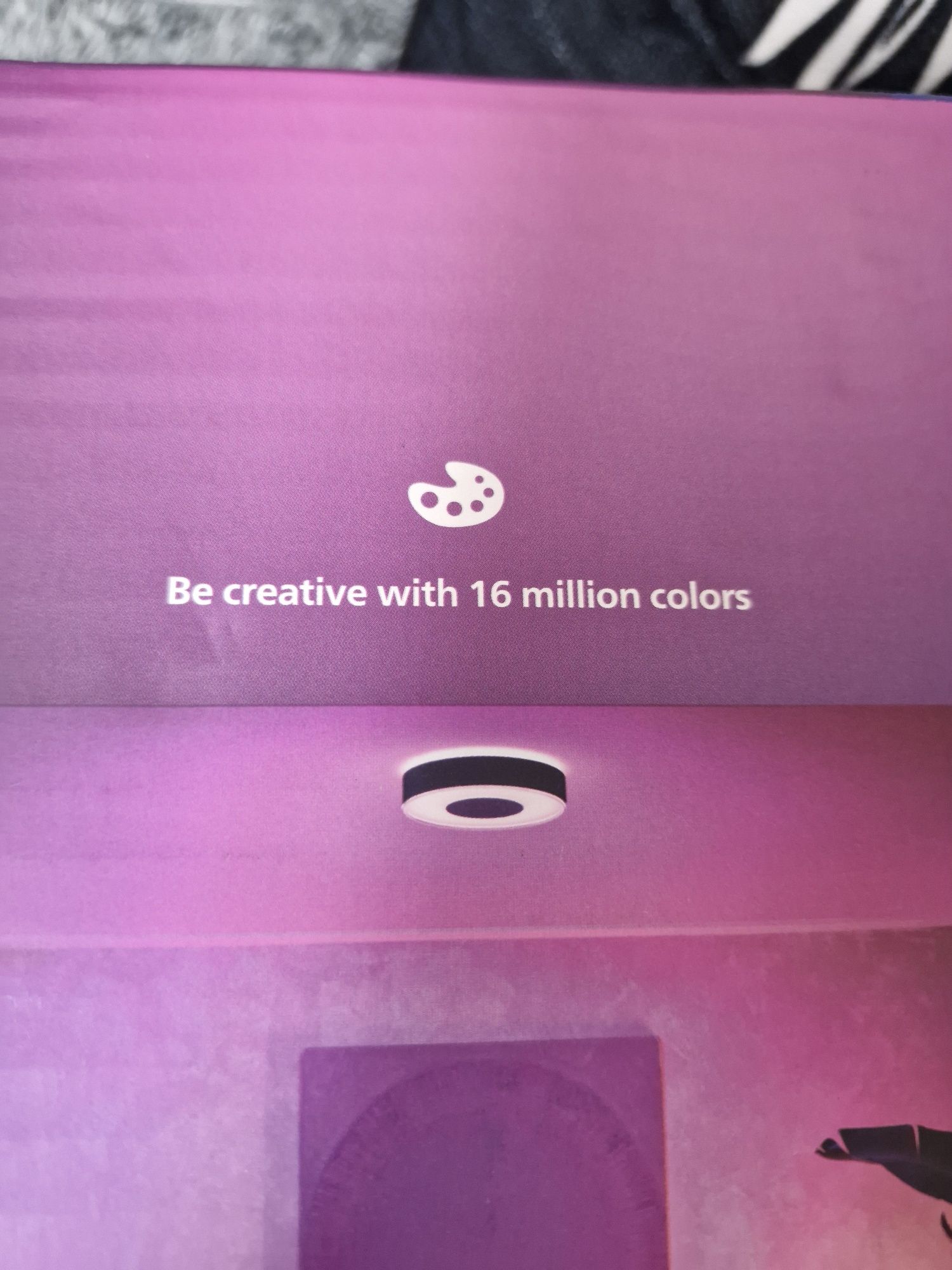 Стельовий світильник Philips Hue White And Color Ambiance Infuse L