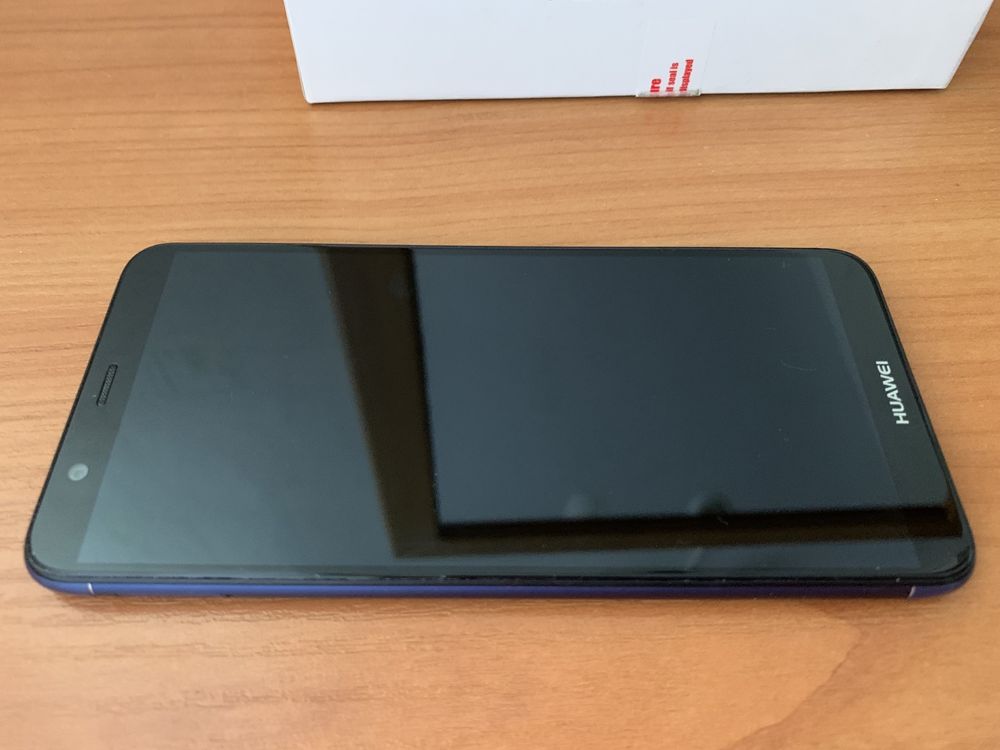 Телефон Huawei P Smart 32gb