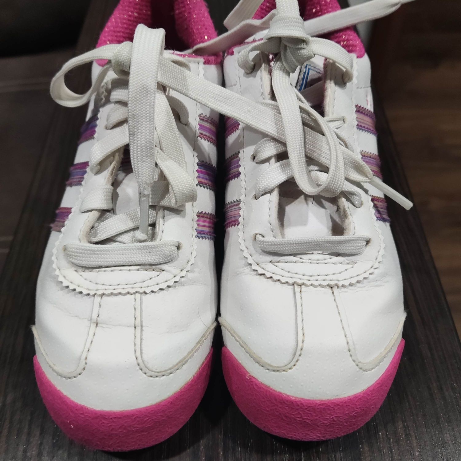 Дитячі кросівки adidas на дівчинку р.29