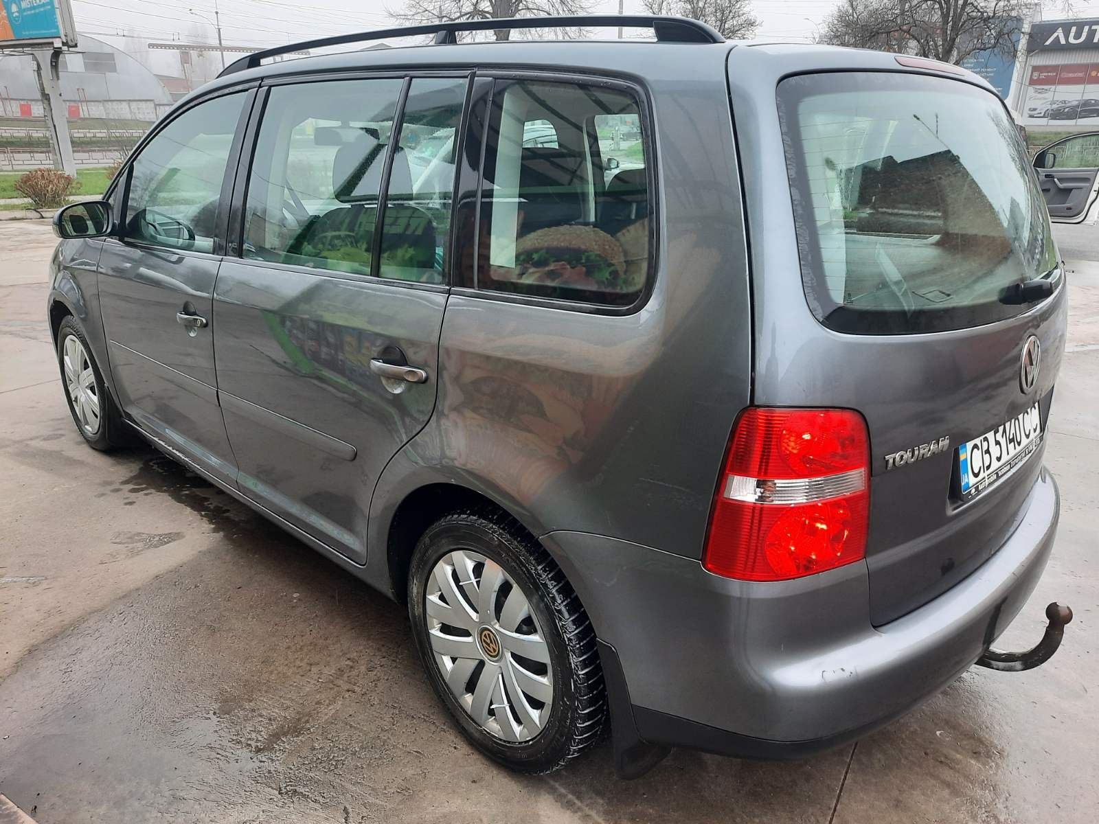 Volkswagen touran з правильним мотором 1.6 mpi.