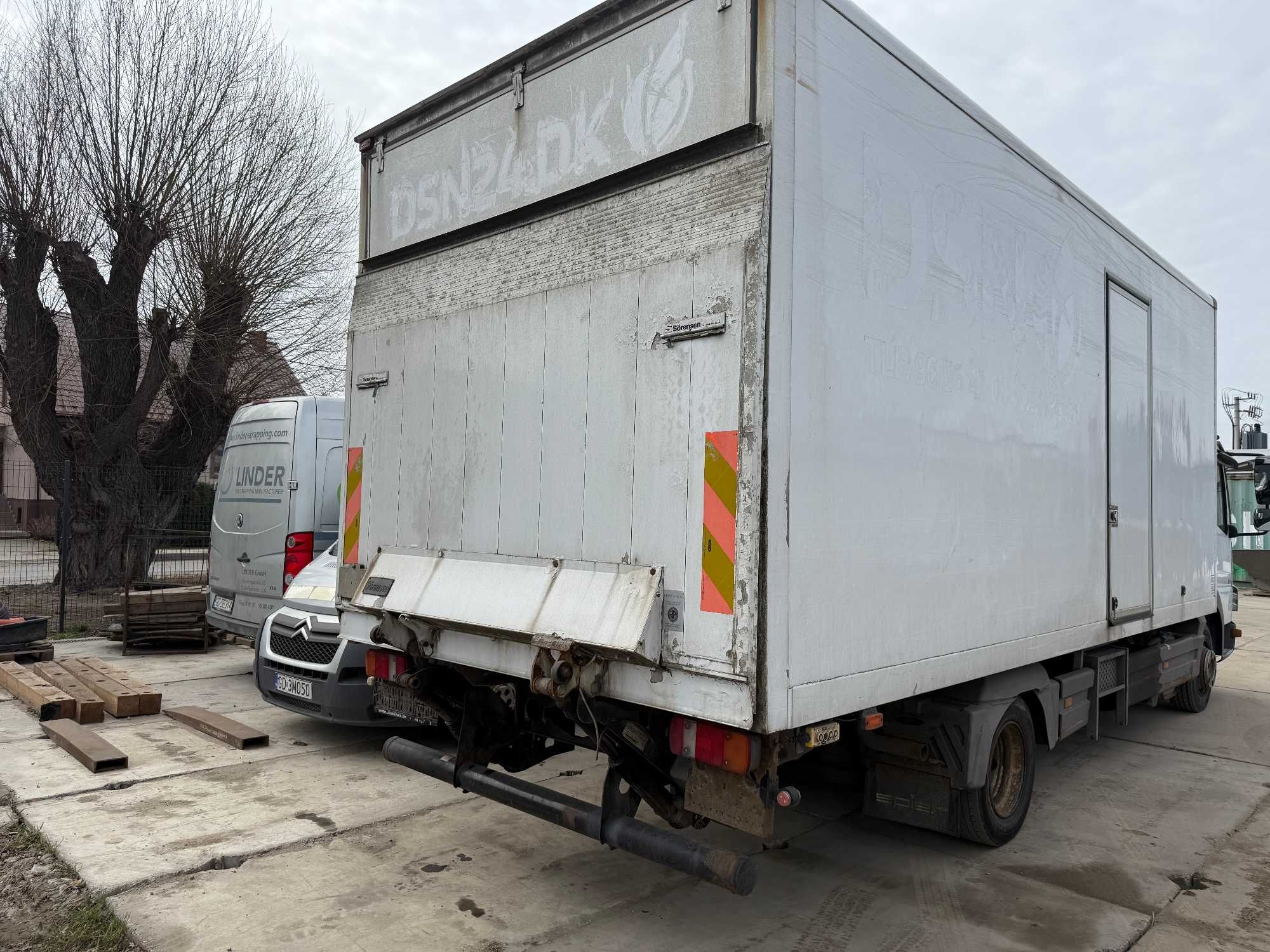 ciężarowy mercedes atego 816