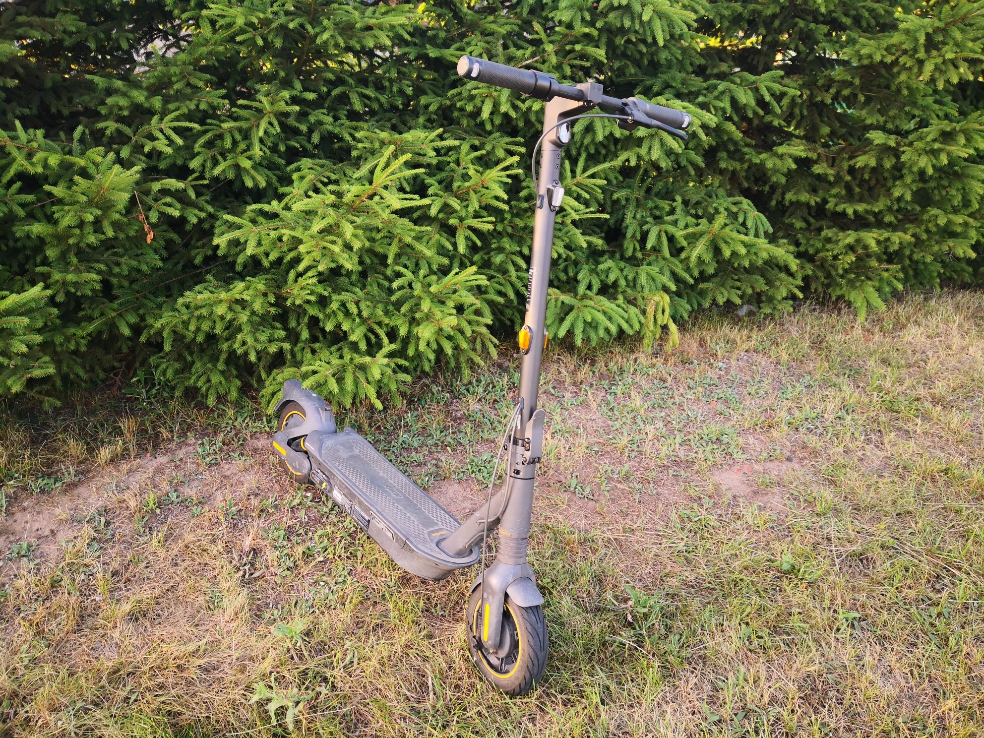 Segway Ninebot max G2 Kickscooterr