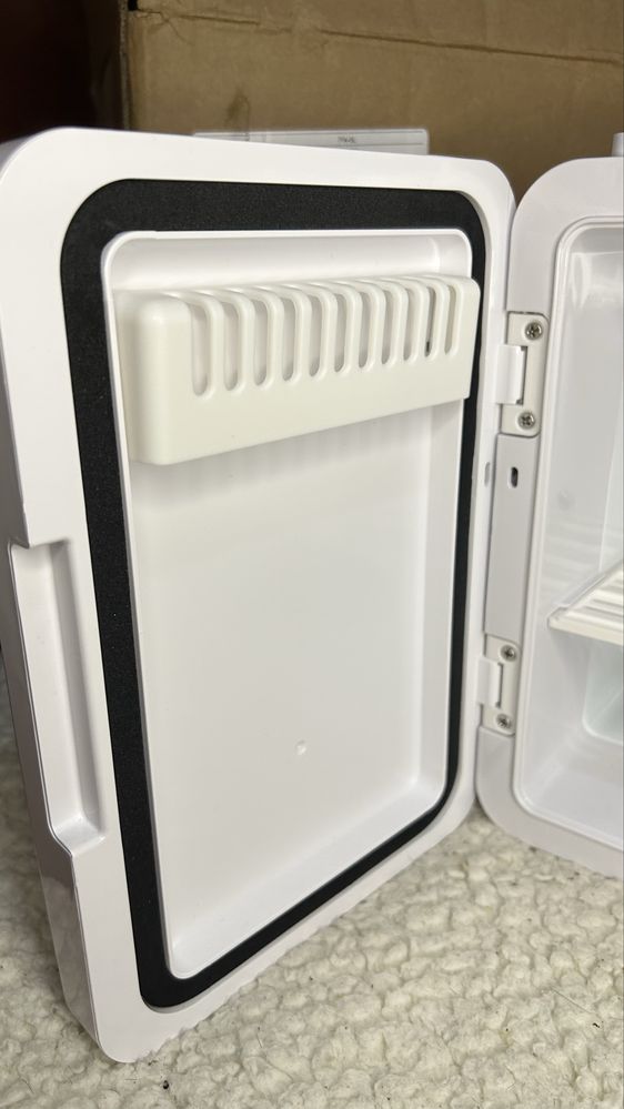 Mini frigorifico portatil novo
