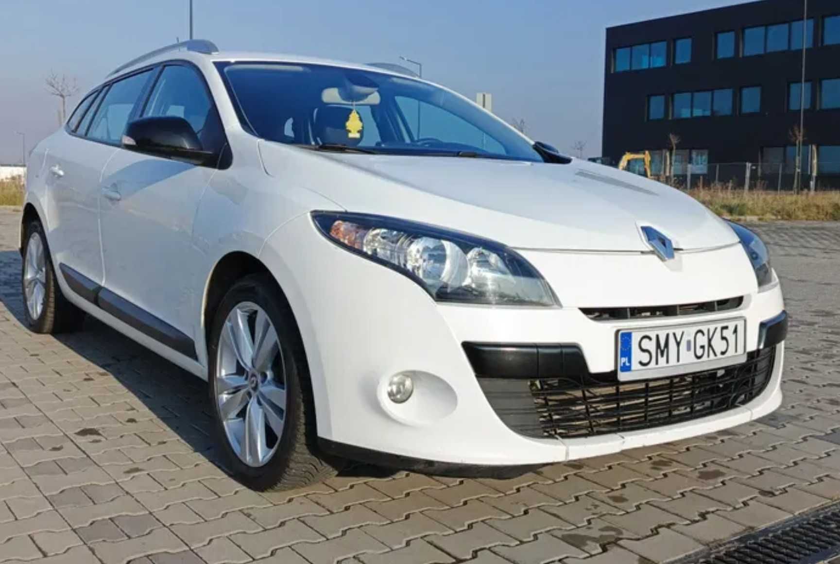 RENAULT MEGANE III рест бампер передній задній б/у запчастини розборка