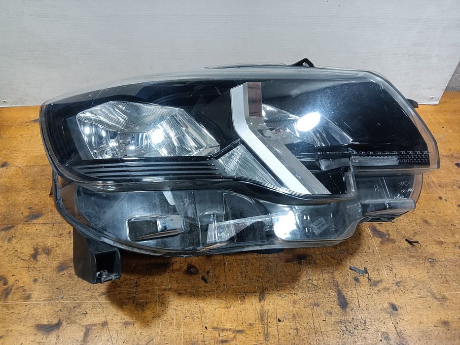 Farol Peugeot partner Rifter ótica 2022