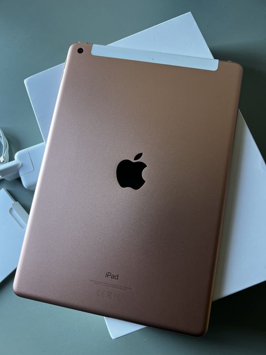 Apple iPad 7a Geraçāo wifi + cellular 4G Gold 32GB
